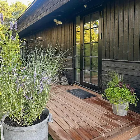 Cozy House With Garden And Vintage Finds *
